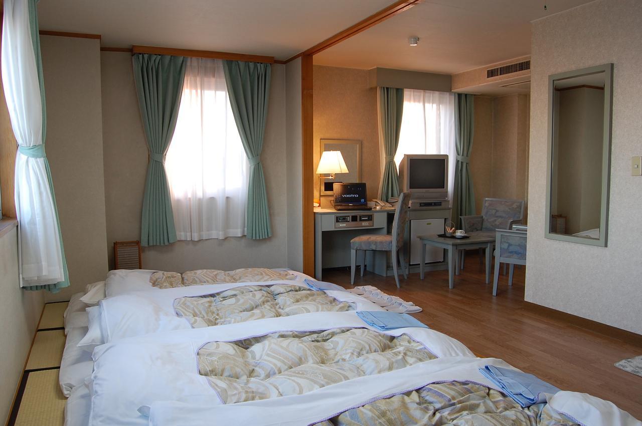 Seagrande Shimizu Station Hotel Shizuoka Bagian luar foto